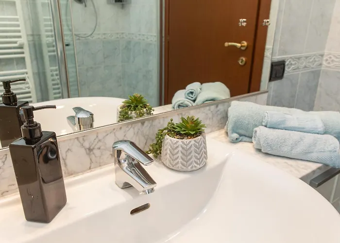 Ganden In With Free Parking * 모데나